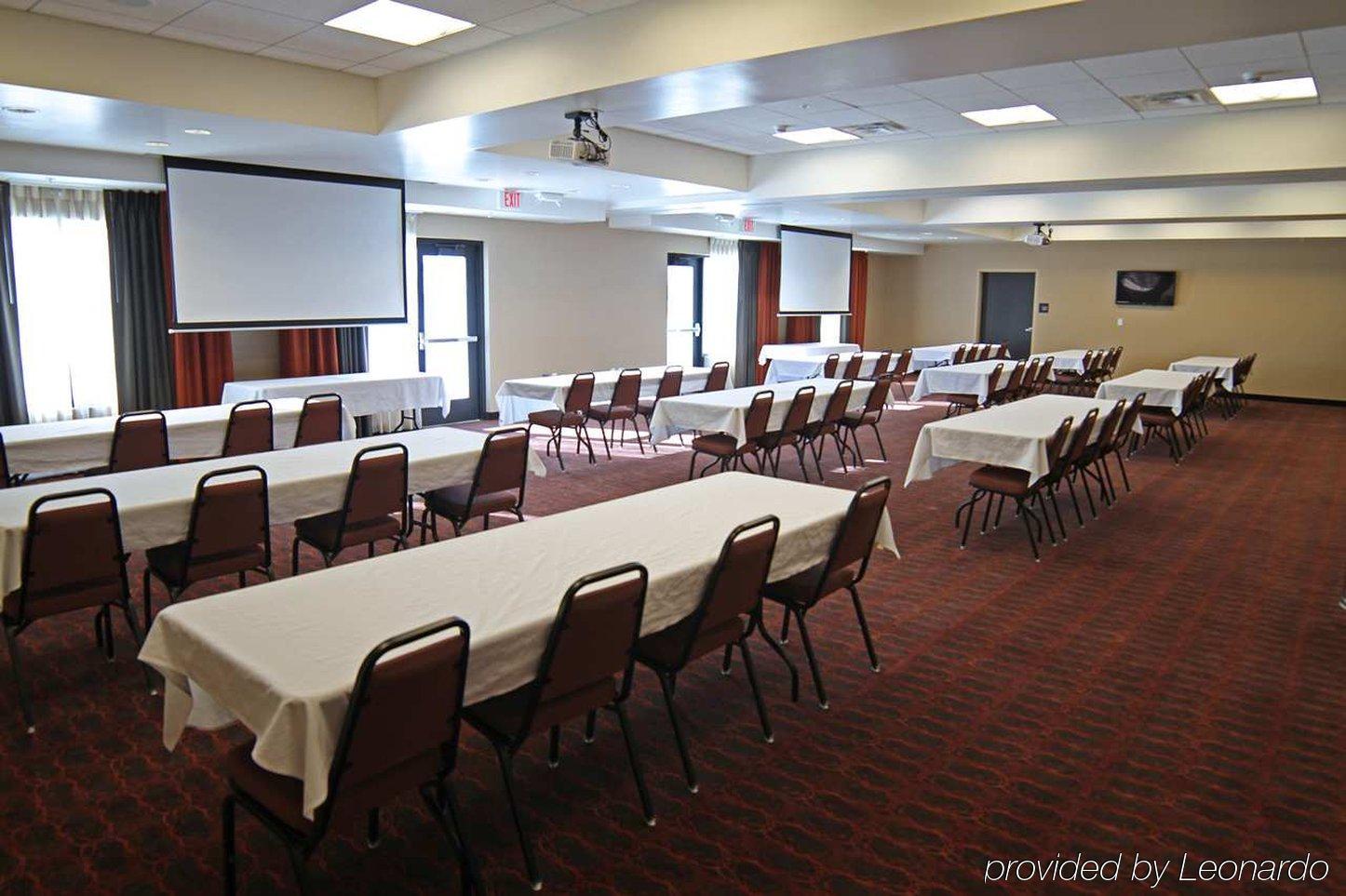 Hampton Inn & Suites Grand Forks Esterno foto