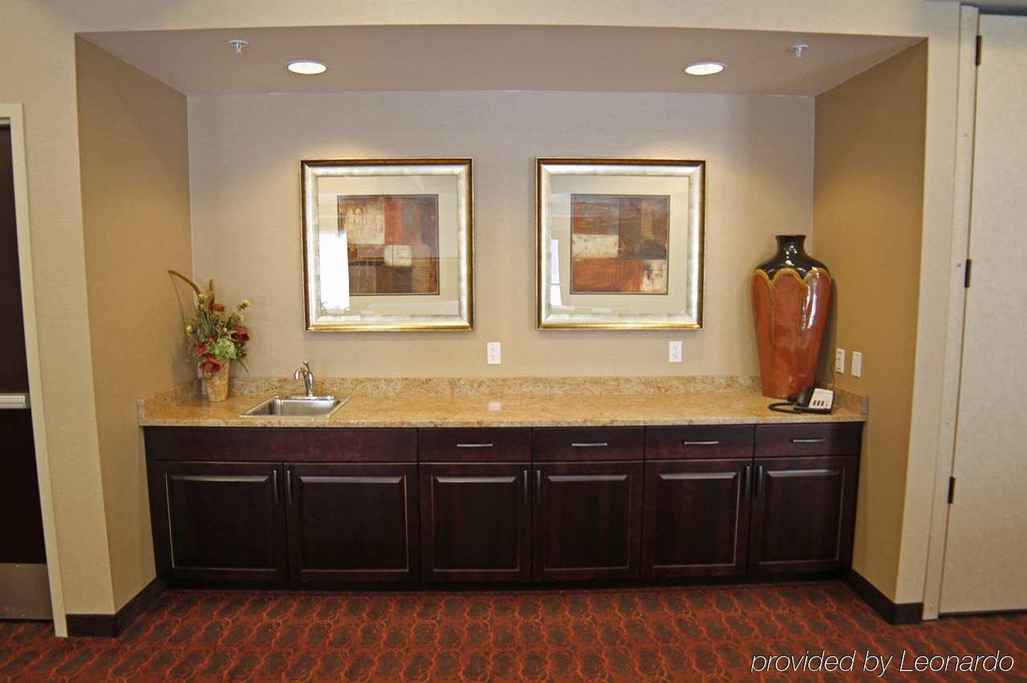 Hampton Inn & Suites Grand Forks Esterno foto